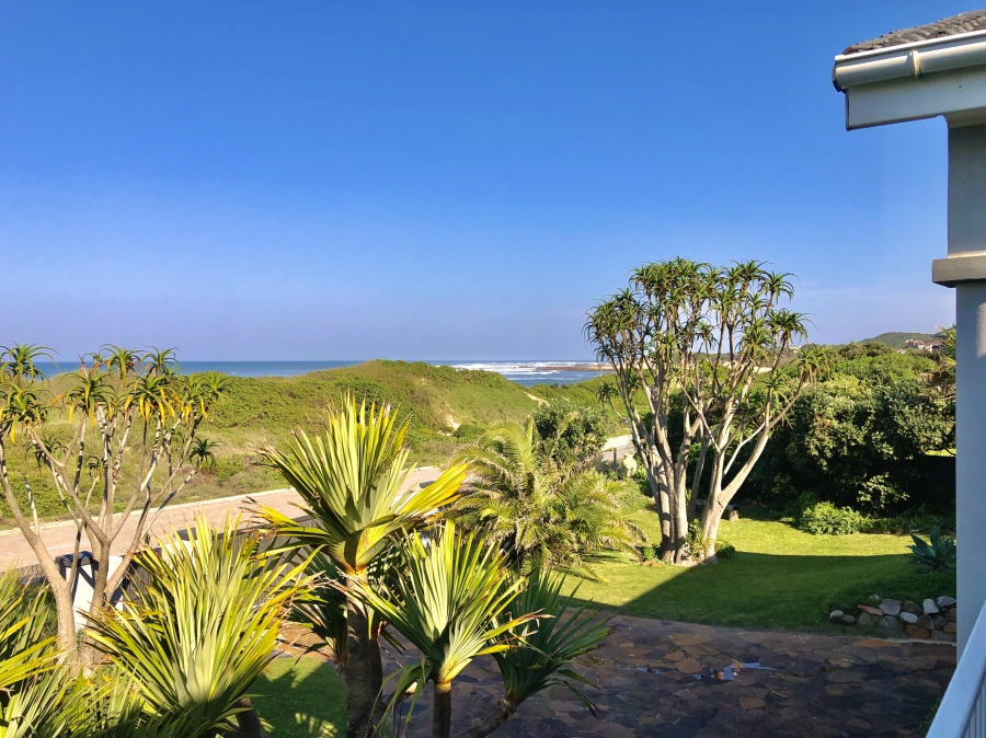 5 Bedroom Property for Sale in West Beach Eastern Cape